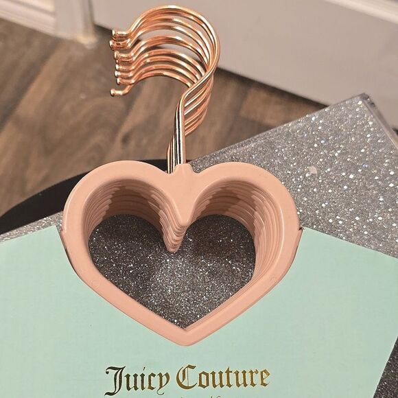 Juicy Couture Notched Shoulder Space Saving Heart Top Set of 10 Hangers- Pink - Picture 5 of 10
